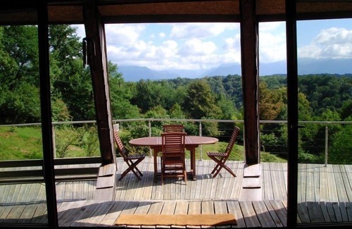 Jurancon House | Discover Dome de Carpe Diem - Family and Pet Friendly Stay