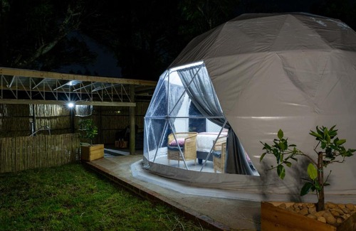Paarl Other | Unforgettable Dome Glamping SA: Hot Tub & Breakfast Included
