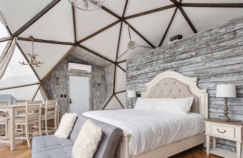 Lupton City Villa | Intimate Dome Retreat with Private Spa & Hot Tub Access