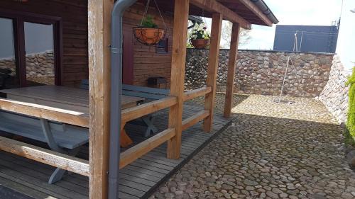 Domeikava House | Child-Friendly Domeikavos Vila with Kitchen & Great Reviews