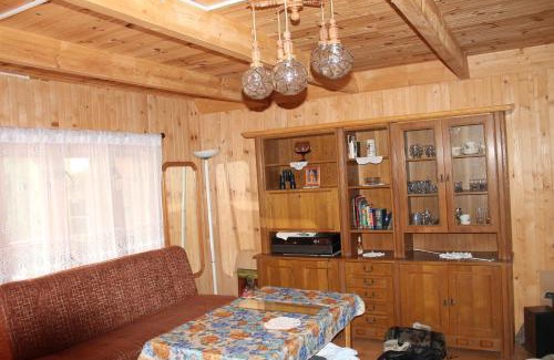 Wejherowo Cabin | Discover Domek Aleksandra: Pet-Friendly with High Ratings
