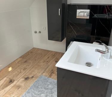 gmina Karsin House | Cozy Domek Borsk - Ideal for Families and Pets