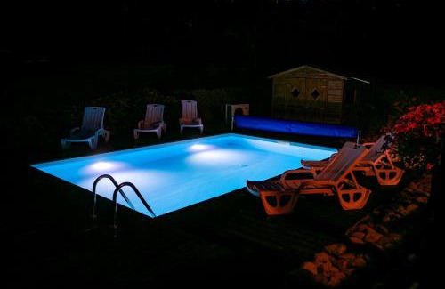 Sulecki Borek House | Relax at Jeleniówka: Exclusive Pool & Ocean Views Await