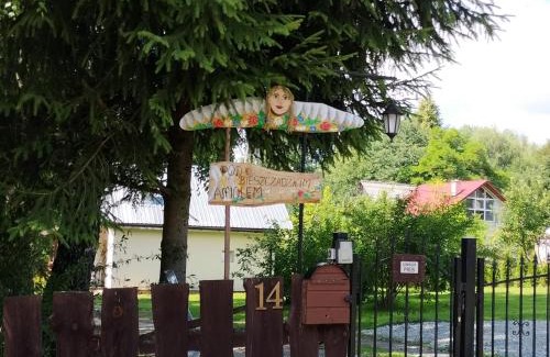 Ustrzyki Dolne House | Enchanting Domek Pod Bieszczadzkim Aniołem - 9.4/10 Rating
