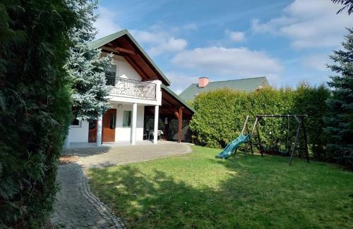 Nowa Deba Villa | Pet-Friendly Domek Chmiel II by Lake Tarnobrzeskie