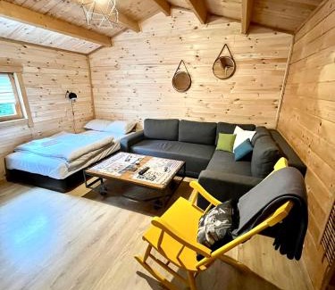 Ogrodzieniec House | Family-Friendly Domek Drewniany with Stellar 8/10 Rating