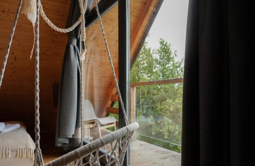 Pcim Ski Chalet | Relaxing Wooden Cabin in the Mountains with Hot Tub