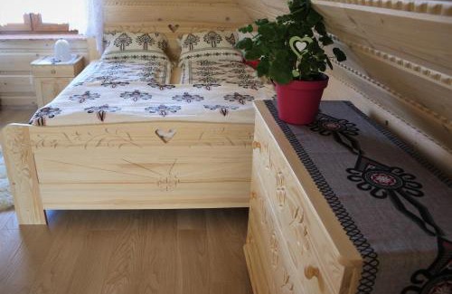 Piwniczna-Zdroj Villa | Outstanding Domek Góralski Piwowarówka with Ocean Views