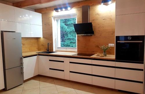 Swietajno House | Pet-Friendly Domek Jerutki Michał with Oceanfront Views