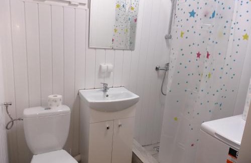 Grodzisk Mazowiecki Other | Cozy Domek N5 with Kitchen & Bath - Perfect for 5 Guests