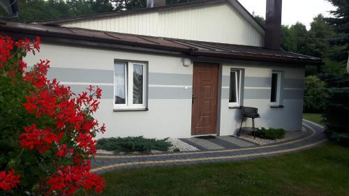 gmina Jozefow House | Pet-Friendly Domek Letniskowy with Ocean View Near Krasnobró