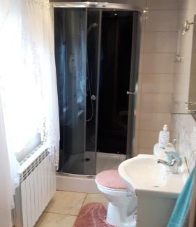 gmina Jozefow House | Pet-Friendly Domek Letniskowy with Ocean View Near Krasnobró
