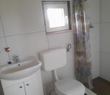 Niepolomice House | Pet-Friendly Domek letniskowy Near Puszcza Niepołomicka