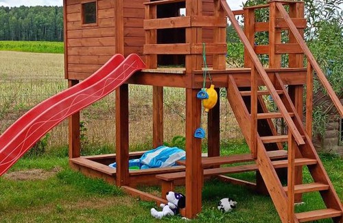 Goniadz House | Inviting Domek Letniskowy Near Majowe Mountains for Families