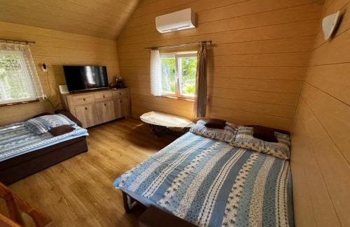 Wyspa Sobieszewska House | Pet & Child Friendly Getaway at Domek Letniskowy Wojtek