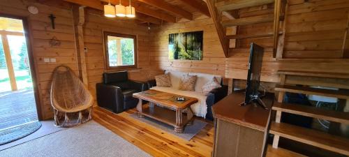 Orzysz House | Idyllic Domek Mazury: Oceanfront Escape at Jezioro Orzysz