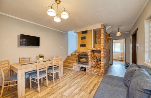 Sierakowice House | Pet-Friendly Domek na Kaszubach with Exceptional Reviews