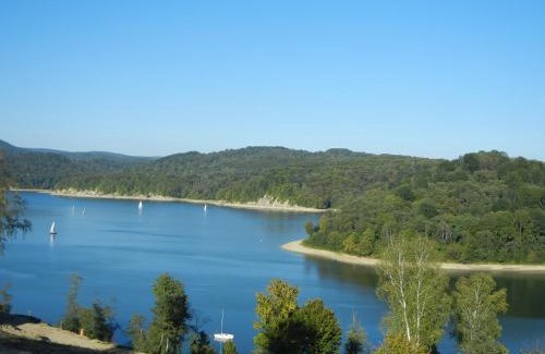 Olchowiec Cabin | Explore Kalinówka w Olchowcu: Pet-Friendly & Oceanfront Stay