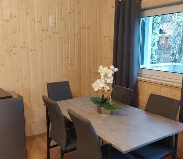 Luzino House | Top-Rated Domek nad stawem: Family & Pet Friendly Retreat