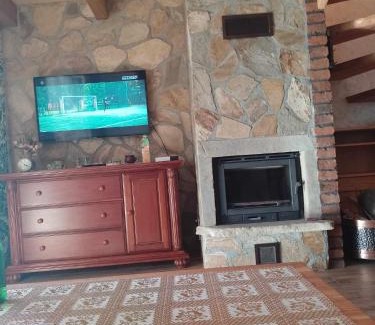gmina Tyrawa Wołoska Apartment | Guest Rated: Domek nad Stawem Siemuszowa with Family Amenities