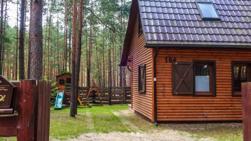 Susiec House | Idyllic Domek Nad Wodą: Family-Friendly Retreat Rated 9.4