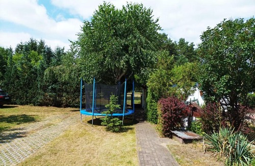 Jedlnia-Letnisko House | Pet-Friendly Retreat at Domek Nad Zalewem - Rated 9/10!