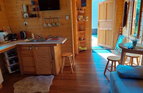 Swinoujscie Cabin | Discover Domek: Family-Friendly Retreat with Top Ratings