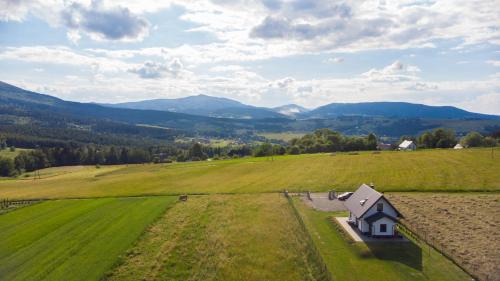 Limanowa Cabin | Outstanding Domek POD GOLCOWEM: Family-Friendly Retreat