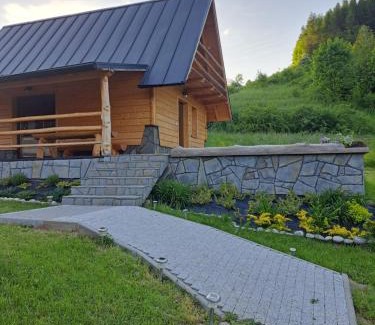 Kroscienko nad Dunajcem House | Oceanfront Retreat at Domek Pod Tylką - Rated 9.7/10!
