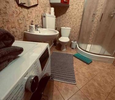 Szczecinek Apartment | Relaxing Domek Przy Lesie SPA with Private Beach & Hot Tub