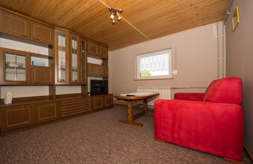 gmina azy Apartment | Family-Friendly Domek with Pool in Rokitno Szlacheckie