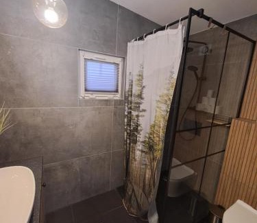 Adamow Apartment | Pet-Friendly Domek Roztocze with Ocean Views & Breakfast