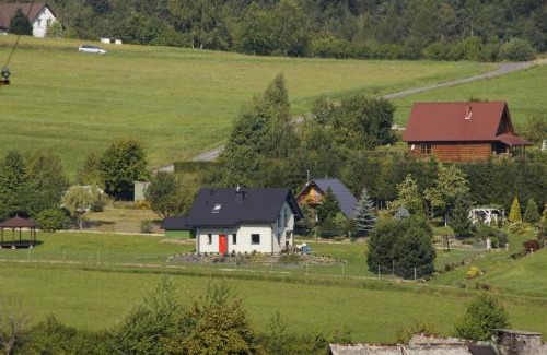 gmina Zembrzyce Cabin | Pet-Friendly Domek Tadeusz with Oceanfront Views