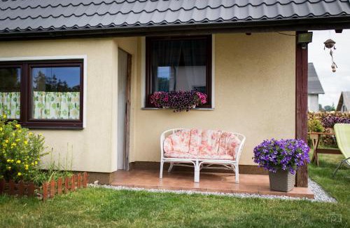 Wrzescie Cabin | Oceanfront Retreat at Domek Letniskowy u Anki Leba