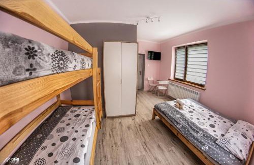 Zator House | Oceanfront Retreat: Domek u Mai with Child-Friendly Amenities