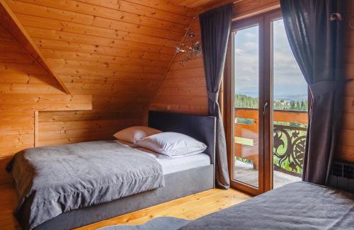 Nowy Targ Cabin | DeLuxe Mountain Retreat with Spa, Hot Tub & Pool