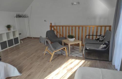 Sucha Beskidzka House | Cozy Domek w górach: Child-Friendly with 9.7/10 Rating