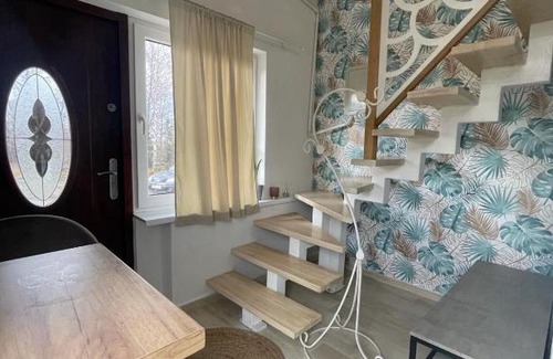 Wadowice Apartment | Scenic Domek z Widokiem – Child & Pet Friendly Retreat