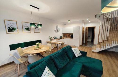 Chrzanow Apartment | Exceptional Domek dwupoziomowy pod Brzozami 4P with Spa
