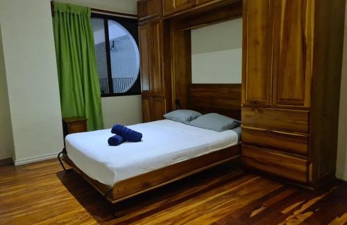 Dominical Hostel | Domi Plaza