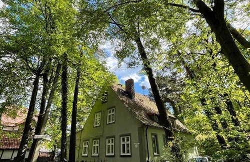 Svetlogorsk House | Budget-Friendly Stay at Domik na Sadovoy - Child Friendly!