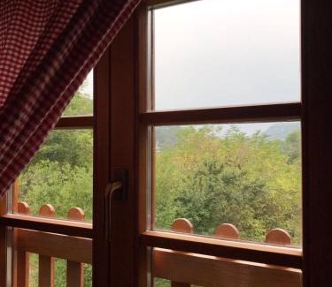 Mokra Gora Apartment | Discover Domik: Pet-Friendly Retreat with 9.3/10 Rating