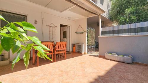 Mareda Apartment | Top-Rated Domili Hotel: Family-Friendly Getaway Awaits