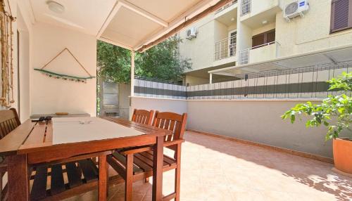 Mareda Apartment | Top-Rated Domili Hotel: Family-Friendly Getaway Awaits