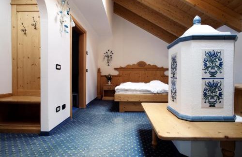 Cogolo Hotel | Discover Domina Parco Dello Stelvio: 4-Star Retreat Awaits