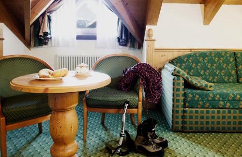 Cogolo Hotel | Discover Domina Parco Dello Stelvio: 4-Star Retreat Awaits