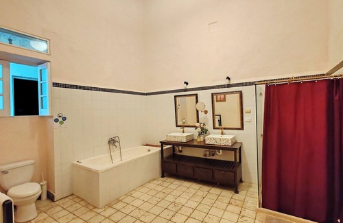 Zona Colonial Hotel | Colonial House with Pool Near the Ocean in Dominican Republic