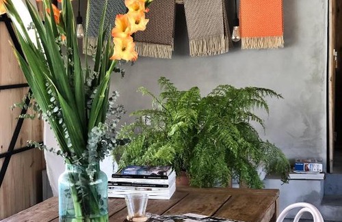 Tremes Bed & Breakfast | Pet Friendly Retreat at Dominio Vale Flores - Rated 9/10!