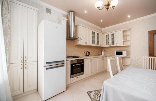 Petrovskoye Apartment | Top-Rated Dominion Apartment 158: Pet-Friendly & Pool Access