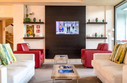Lido di Jesolo Hotel | Discover Domino Suite Hotel & Residence with Ocean View Pool